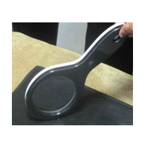 Black n white handheld magnifier